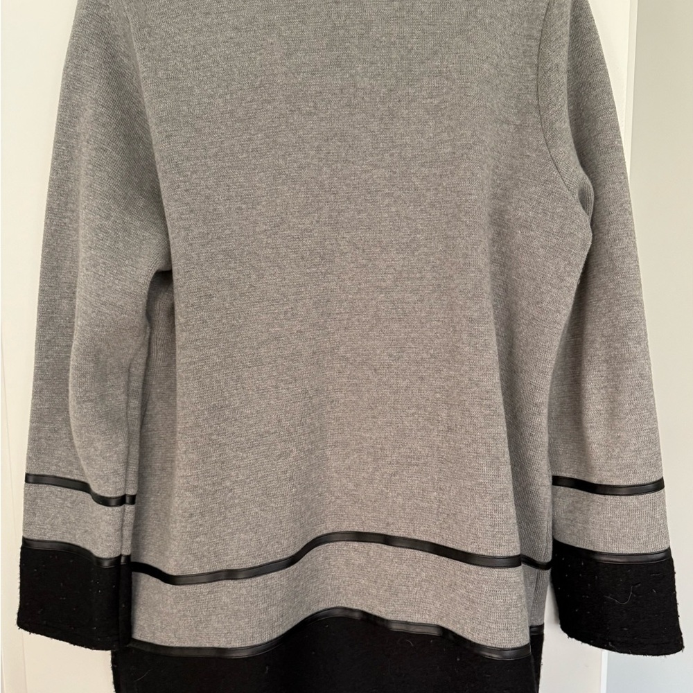 Sweater/Suit Jacket - Picture 2 of 4